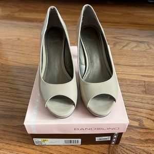 Bandolino Rainaa Nude Patent Peep Toe Platform Stiletto Heels